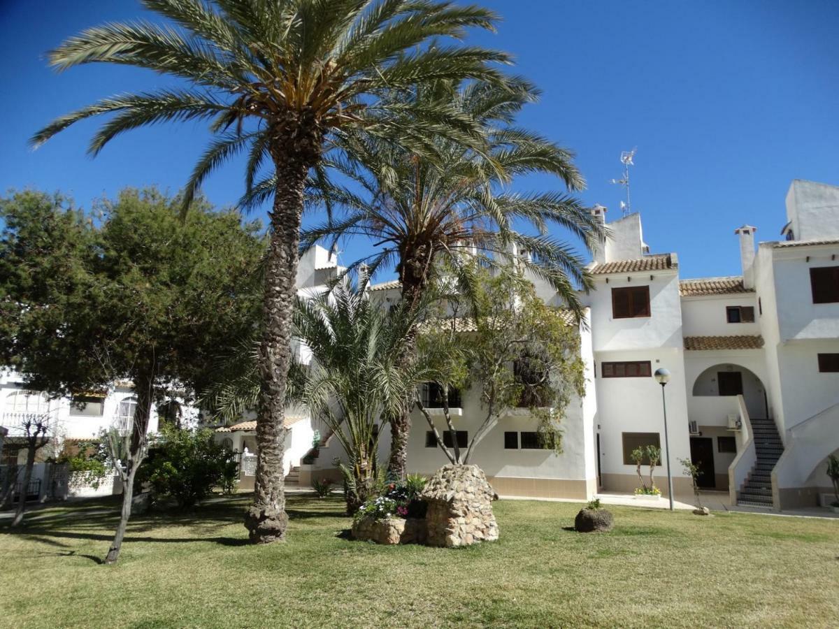 Apartamento Inez Torrevieja Esterno foto